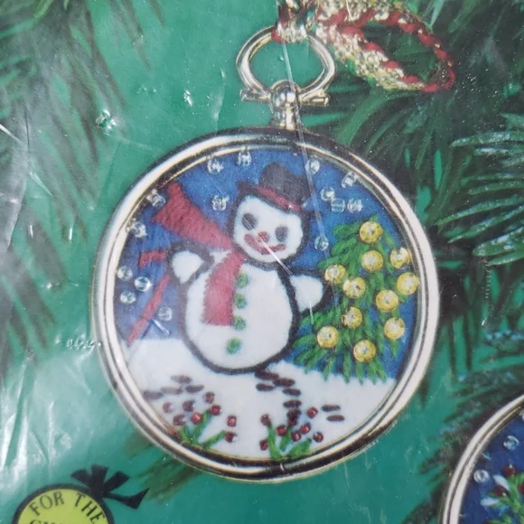 Paragon Needle‎ Craft Snowman Reindeer Ornament Kit - Picture 3 of 12